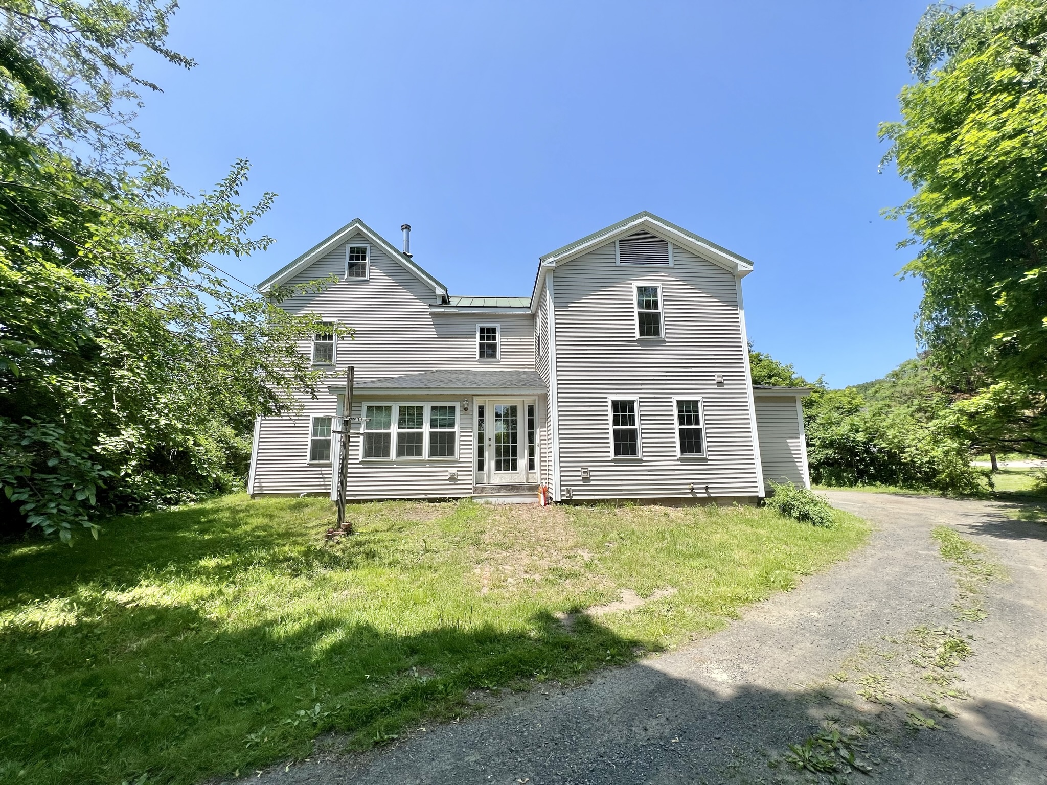 122 Old Amherst Road