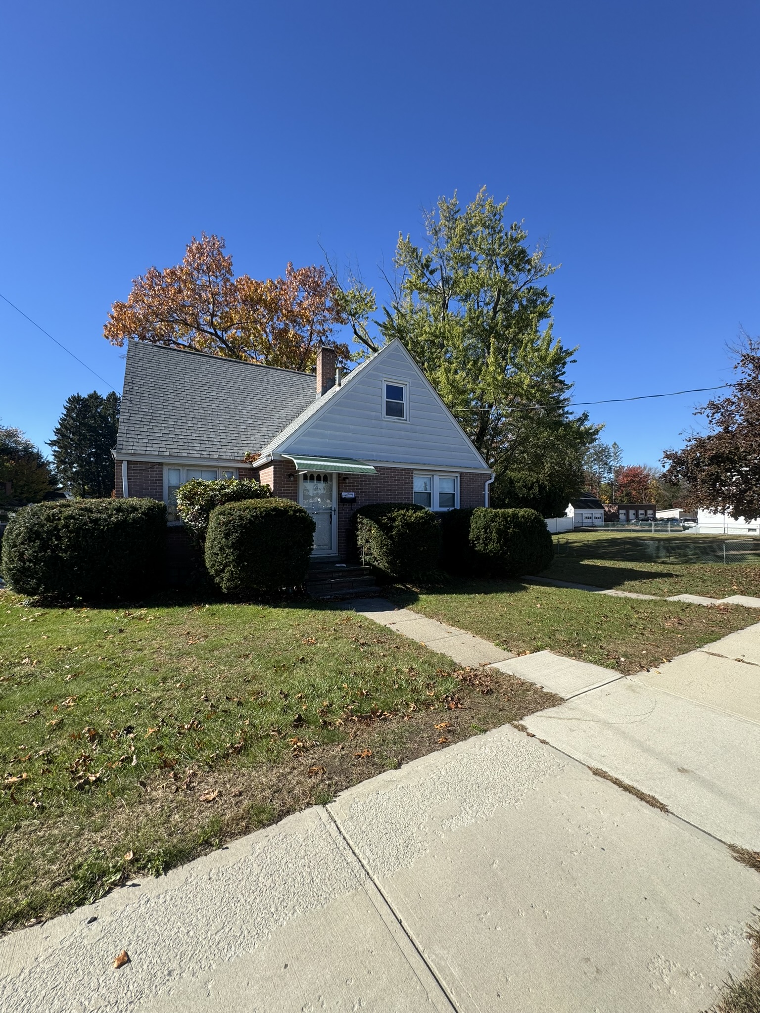 Property main image
