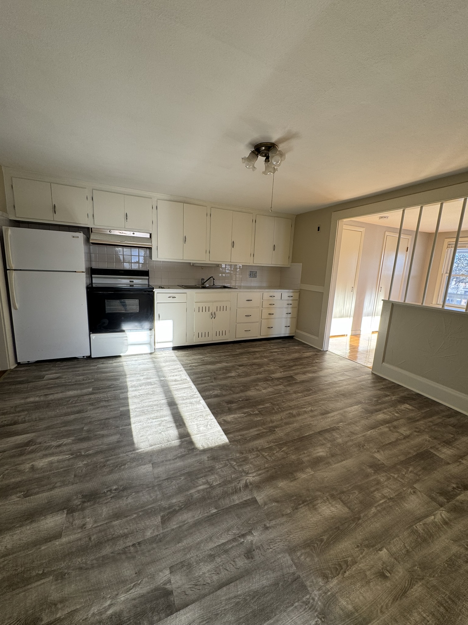 64 Lyman Street - 2L